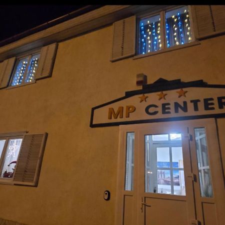Mp Center Maganszallas 米什科尔茨 外观 照片