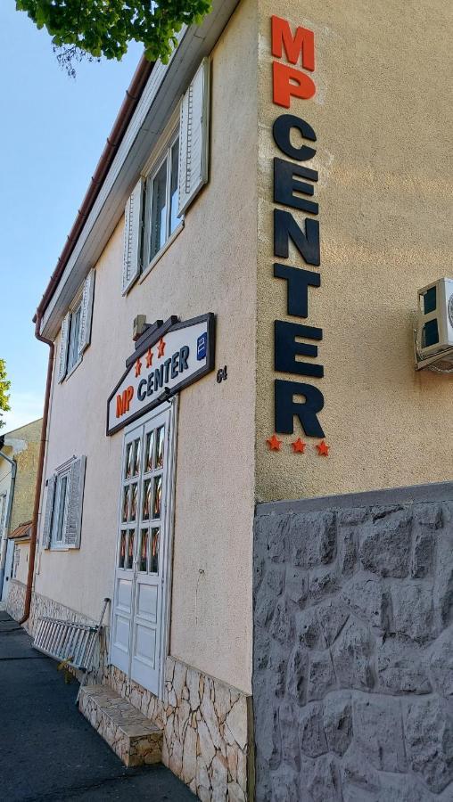 Mp Center Maganszallas 米什科尔茨 外观 照片